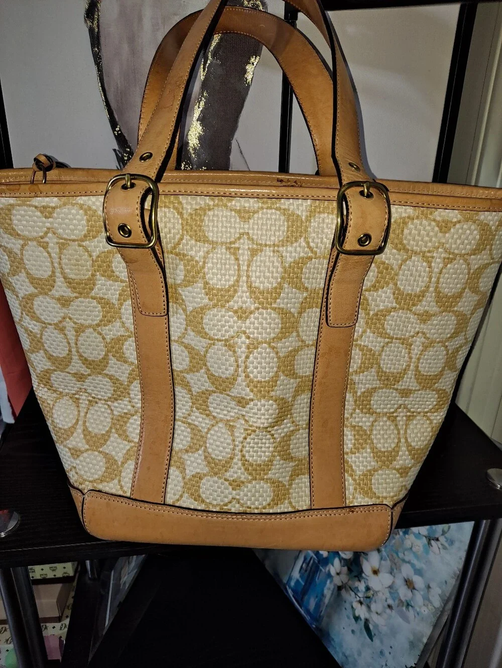 Coach silhouette charm pocket